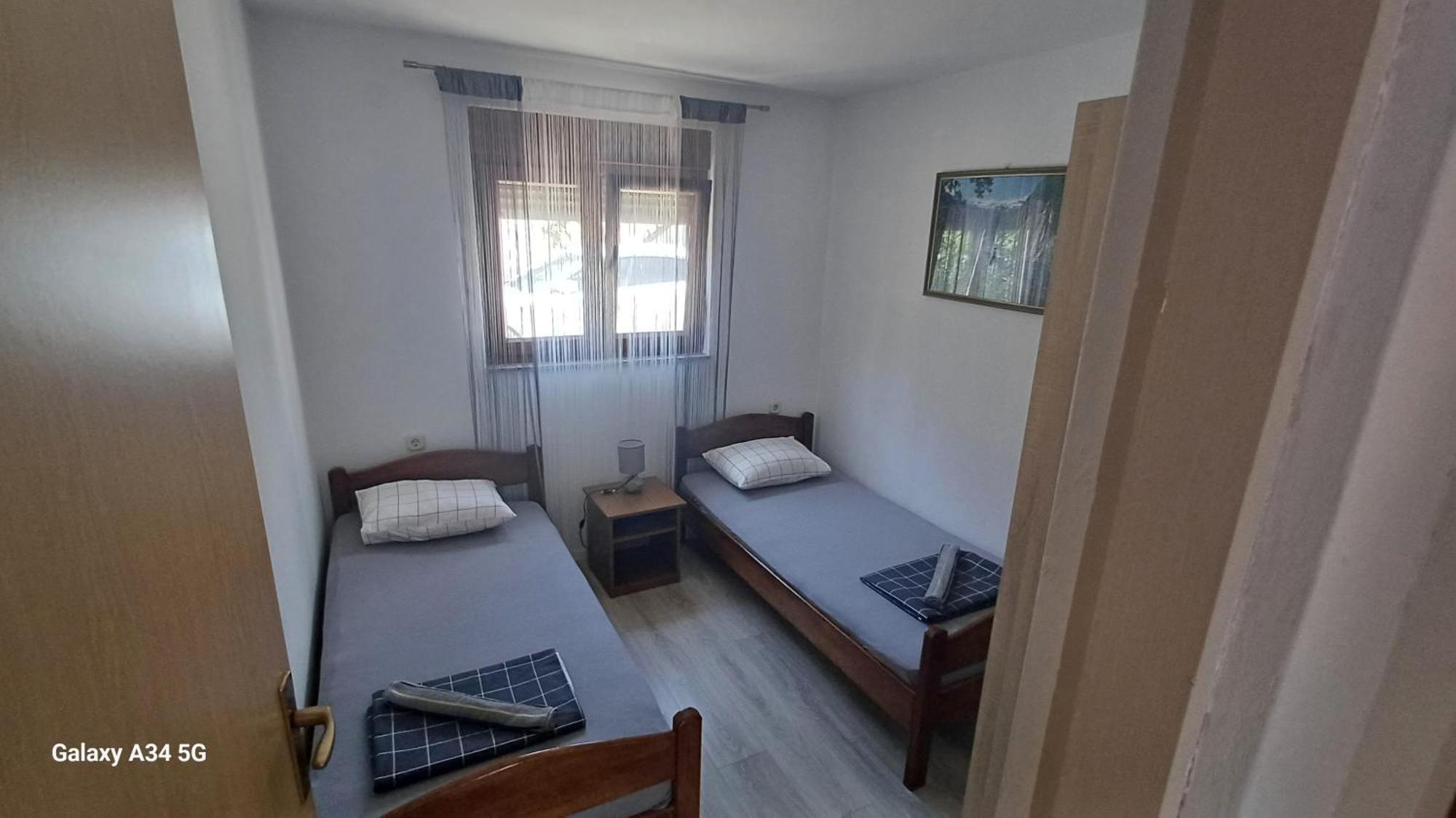 Apartament Leo Vir Zewnętrze zdjęcie