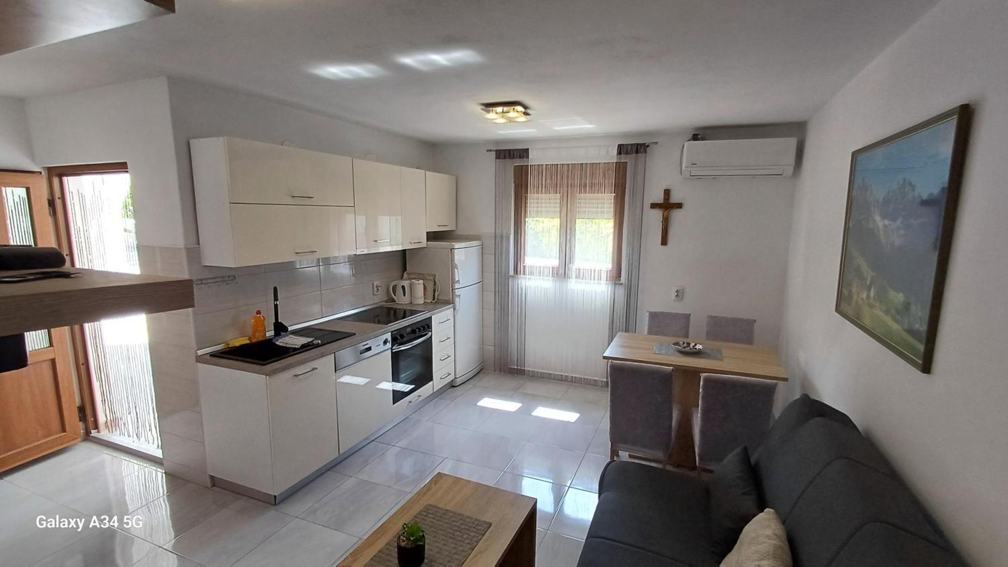 Apartament Leo Vir Zewnętrze zdjęcie