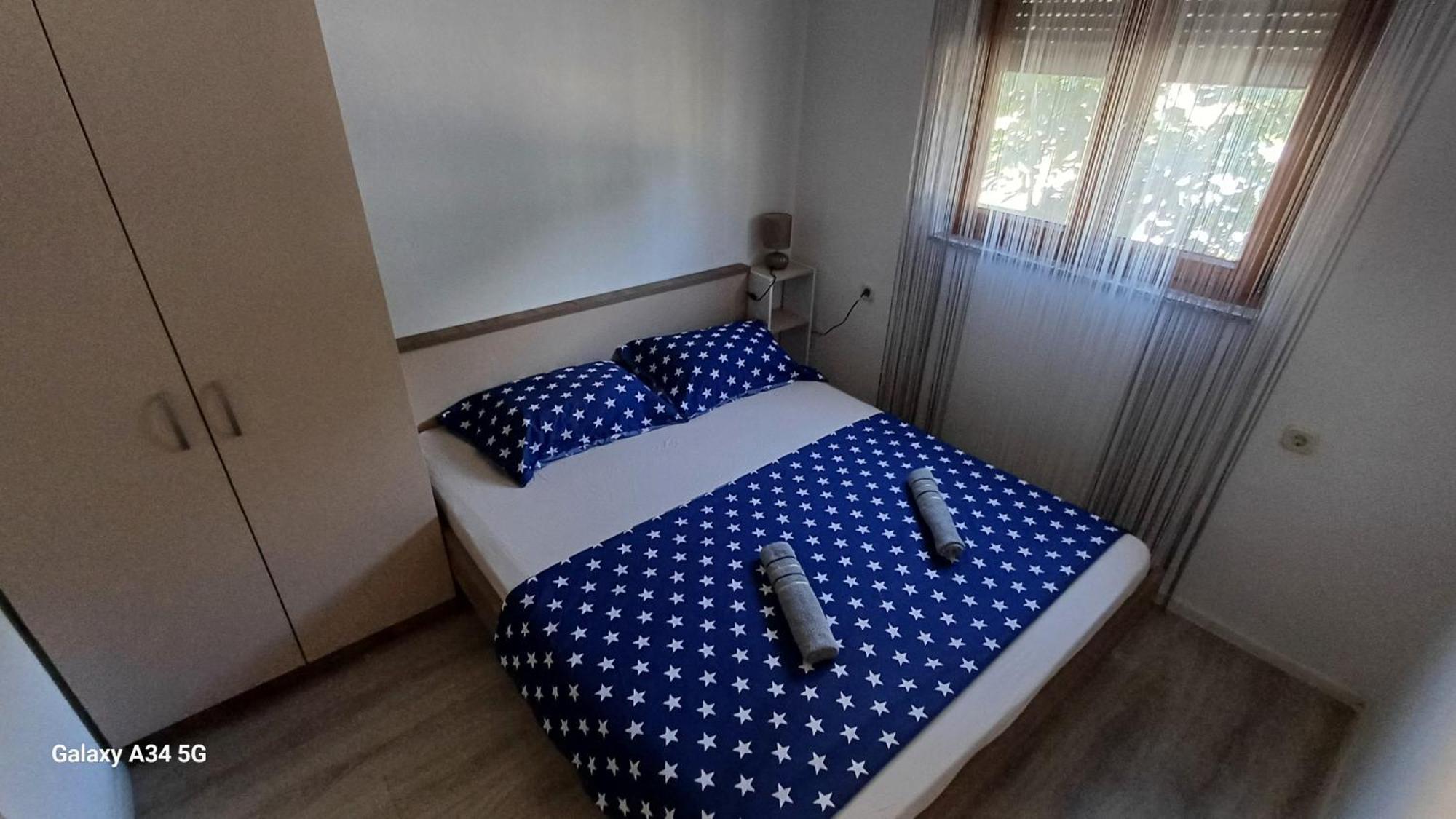 Apartament Leo Vir Zewnętrze zdjęcie